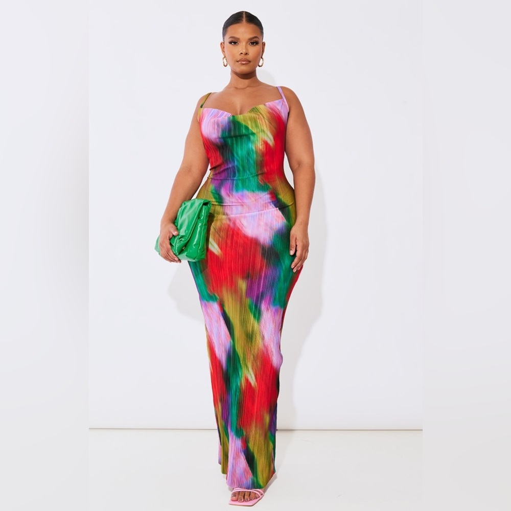 Plus Plisse Maxi Dress